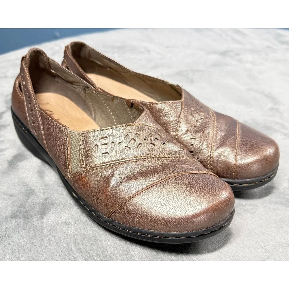 Clarks Collection Womens 8 Bronze Leather Slip On Shoes Cutout Comfort